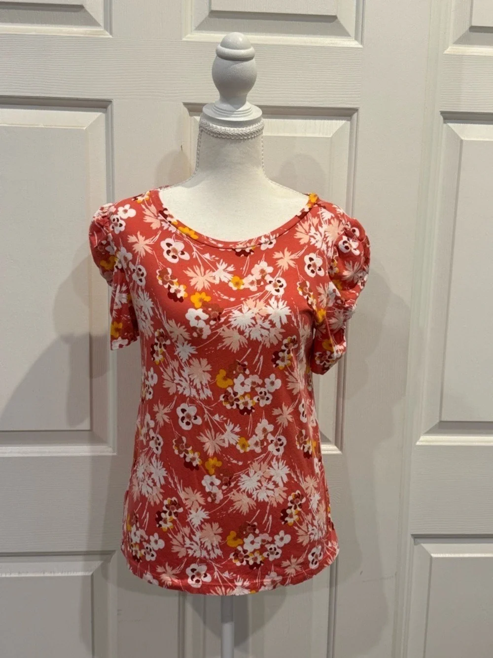 LOFT Floral Puff Sleeve Top Coral Blouse Summer Tee Size S